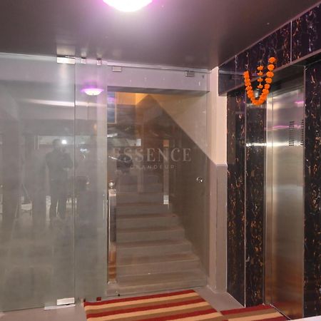 Essence Grandeur Hotel Guwahati Exterior foto