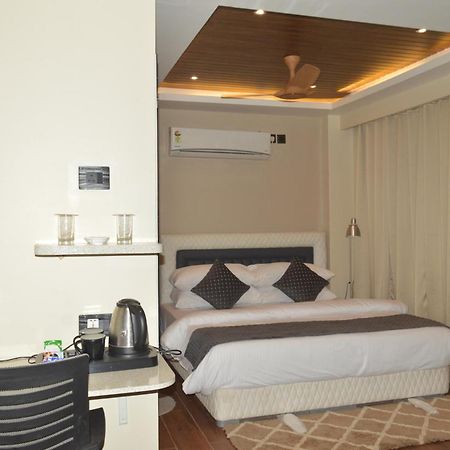 Essence Grandeur Hotel Guwahati Exterior foto